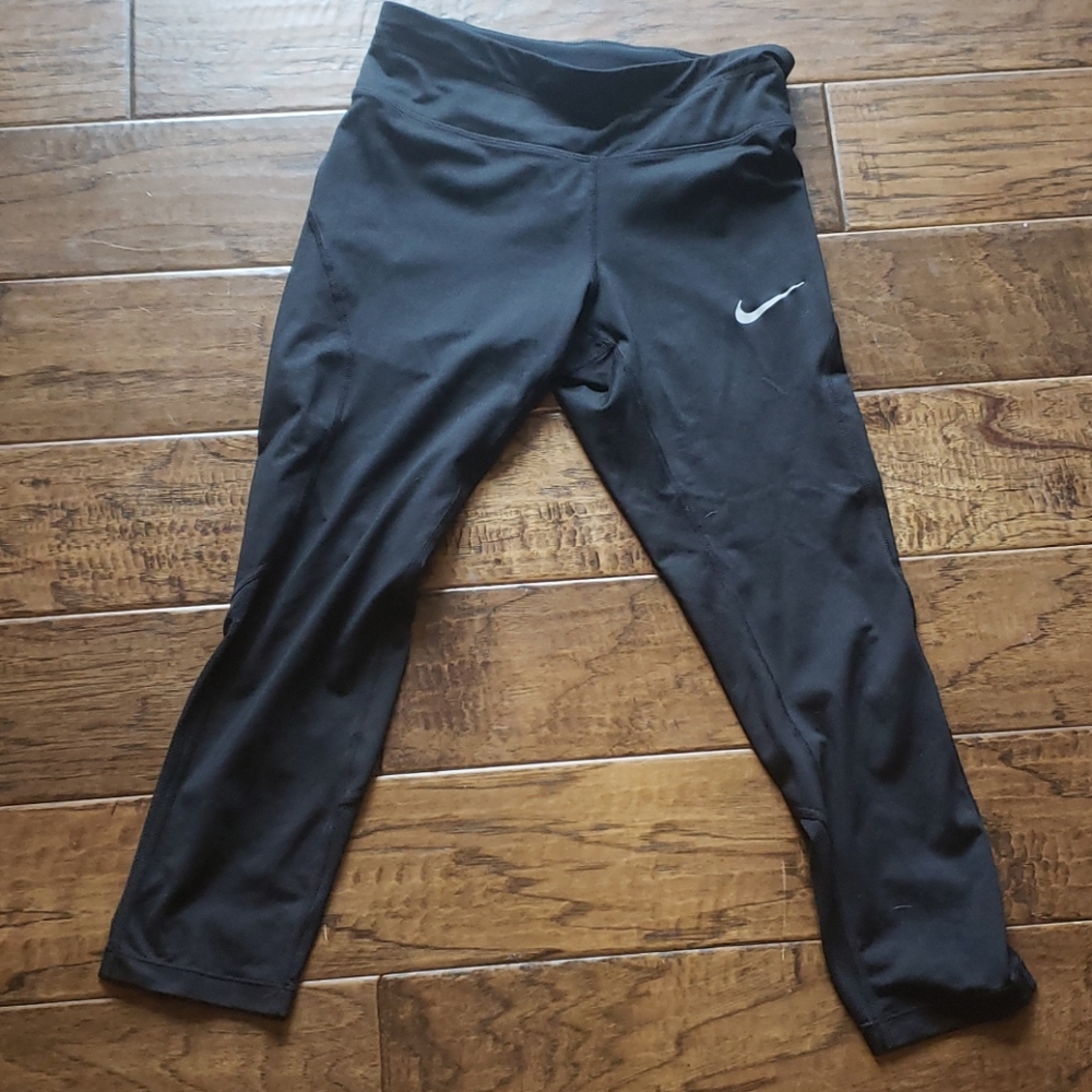 Nike Power Sprinter Capri Legging  Black Small